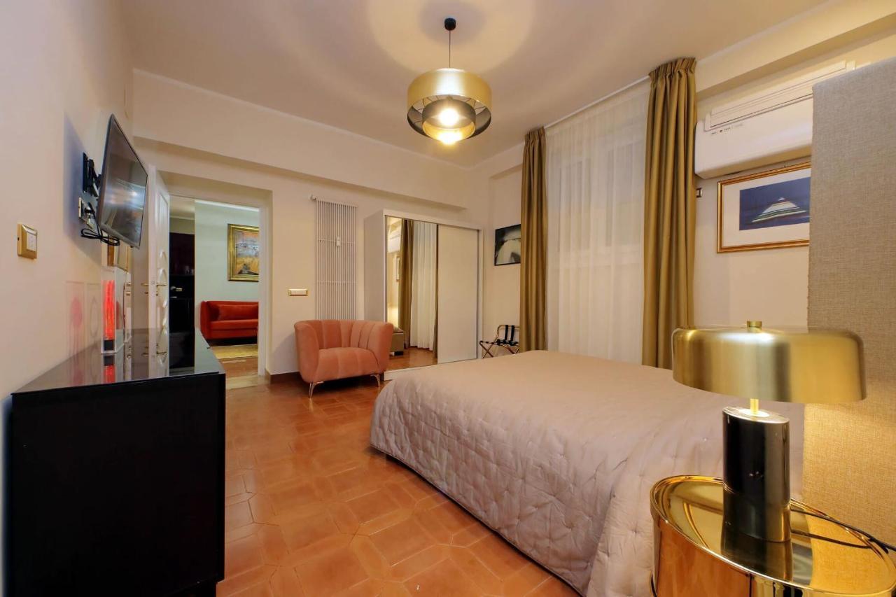 Luxury Di San Giacomo Apartamento Roma Exterior foto