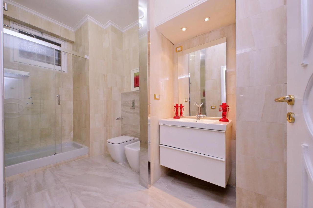 Luxury Di San Giacomo Apartamento Roma Exterior foto